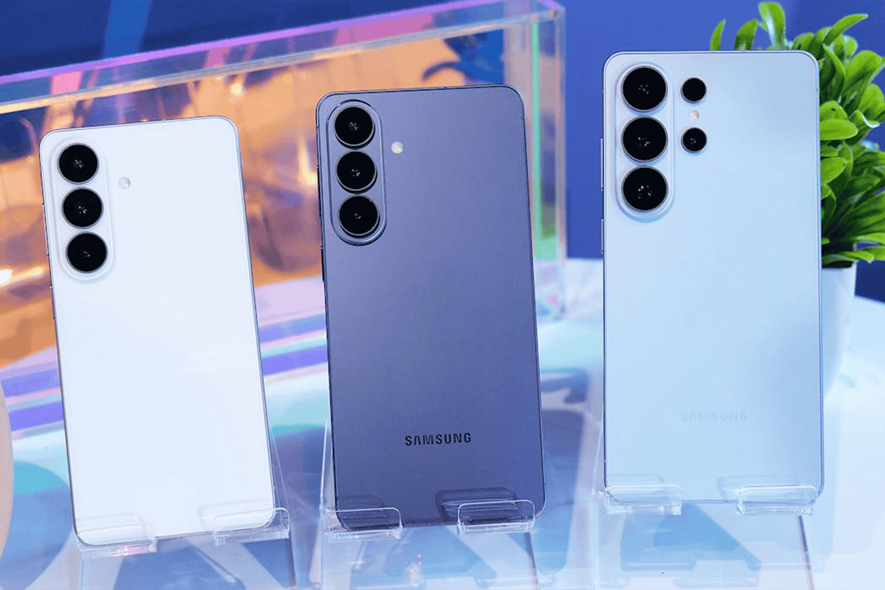 Samsung Galaxy S26 Plus vs Galaxy S26 Ultra