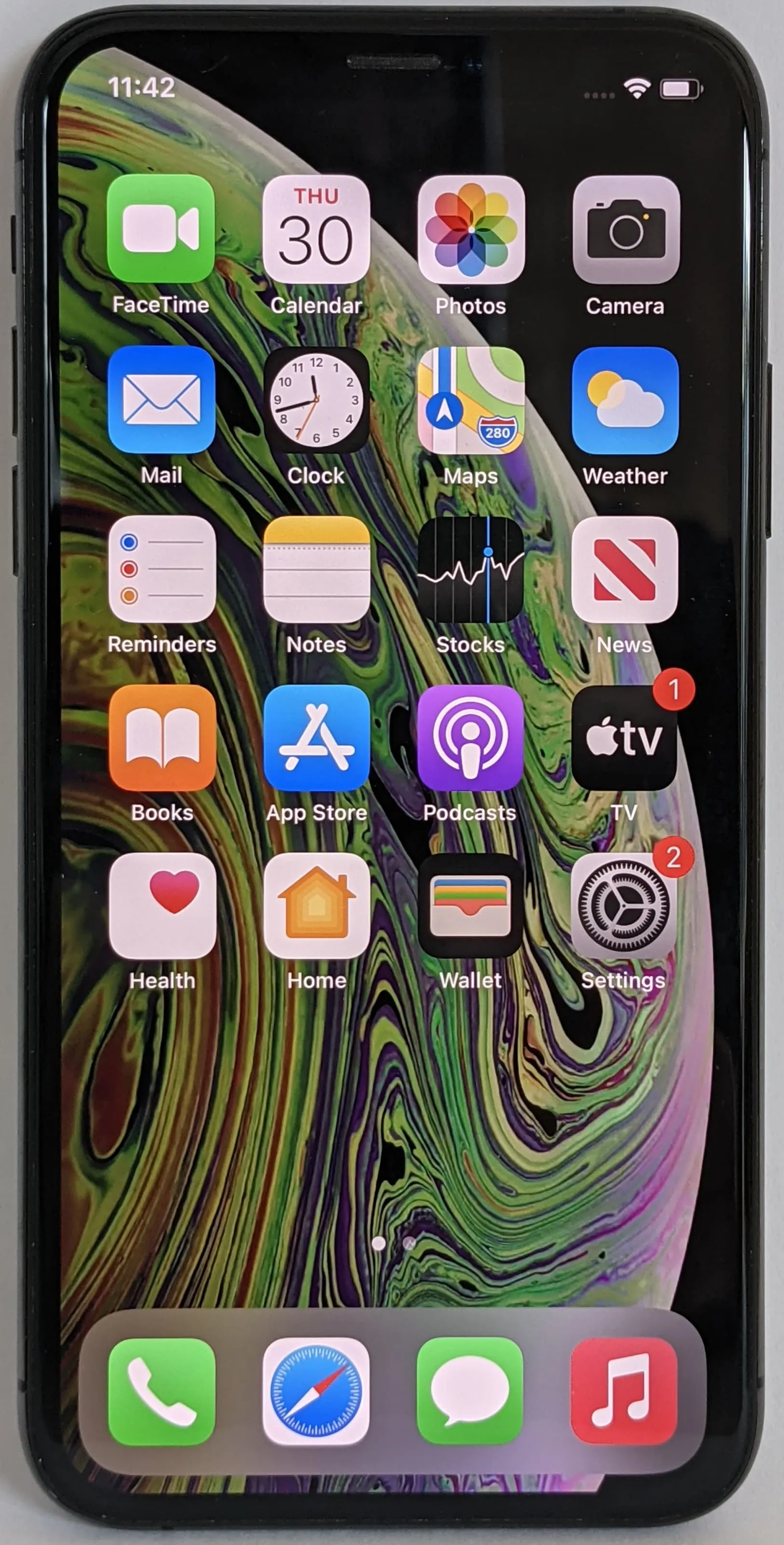 iPhone XS OLED display