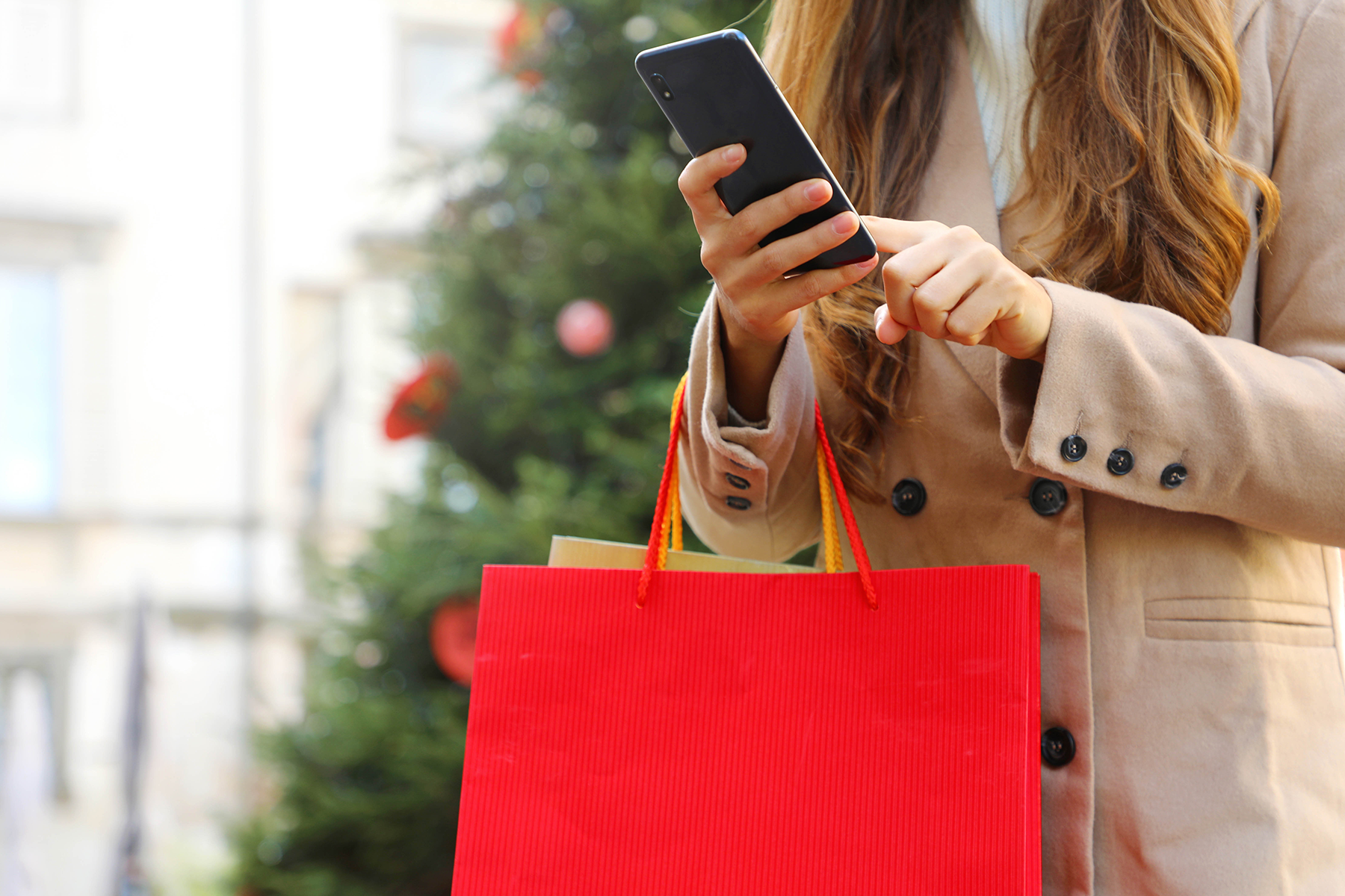 Shopper buying a gift card in the Mozillion app before paying